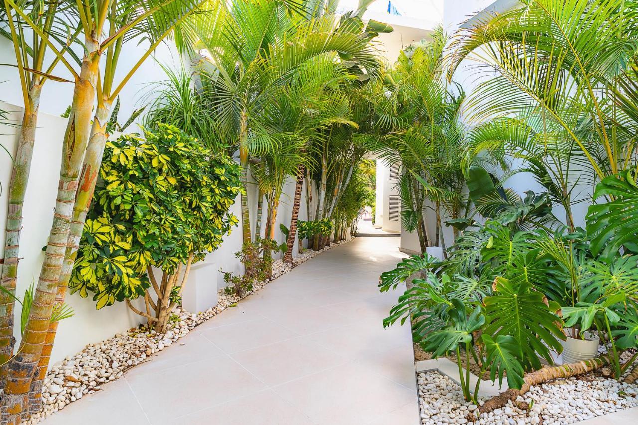 Lani'S Suites De Luxe - Adults Only Puerto del Carmen  Exterior photo