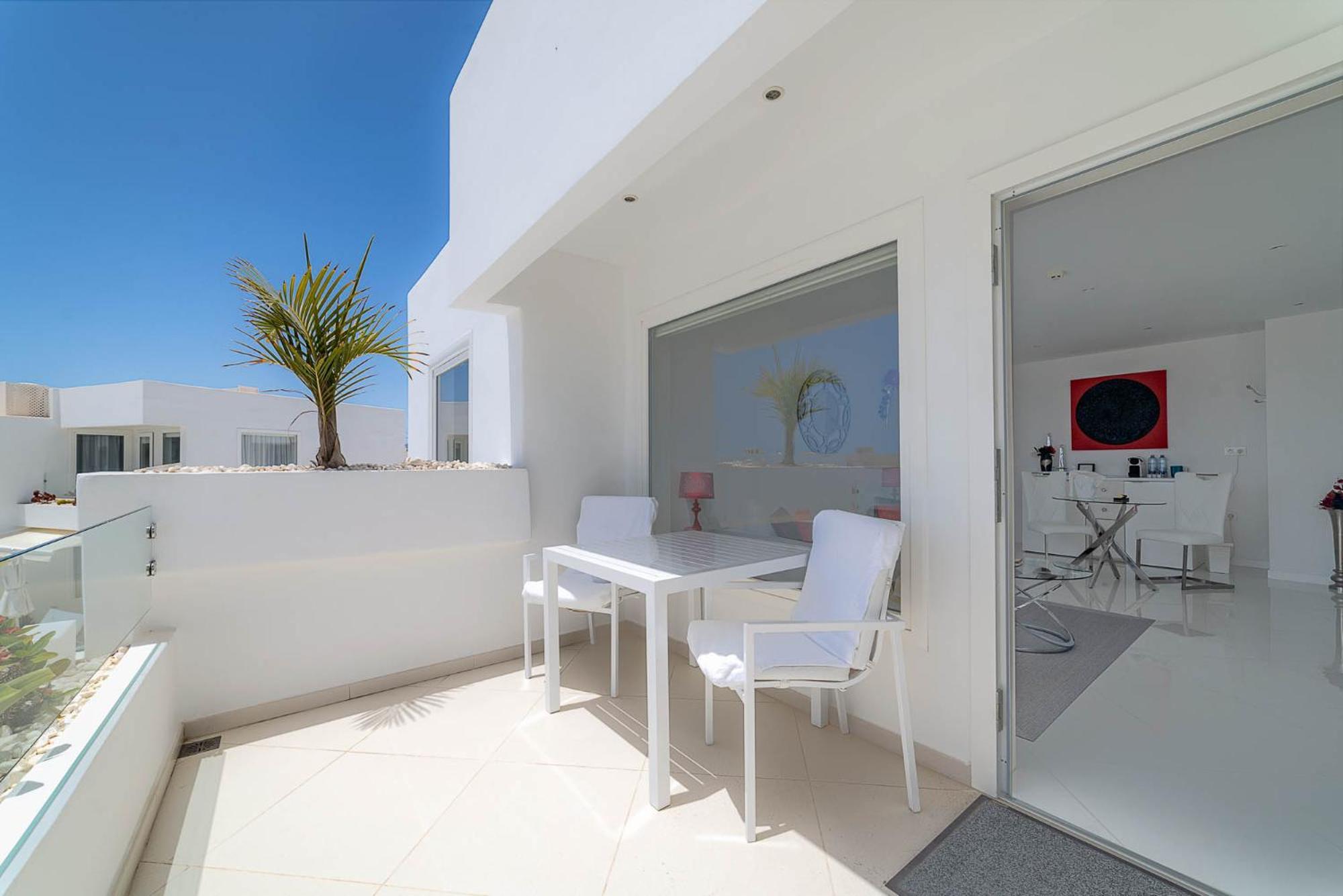 Lani'S Suites De Luxe - Adults Only Puerto del Carmen  Exterior photo
